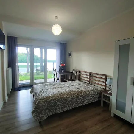 Nad Brzegiem Holiday home *